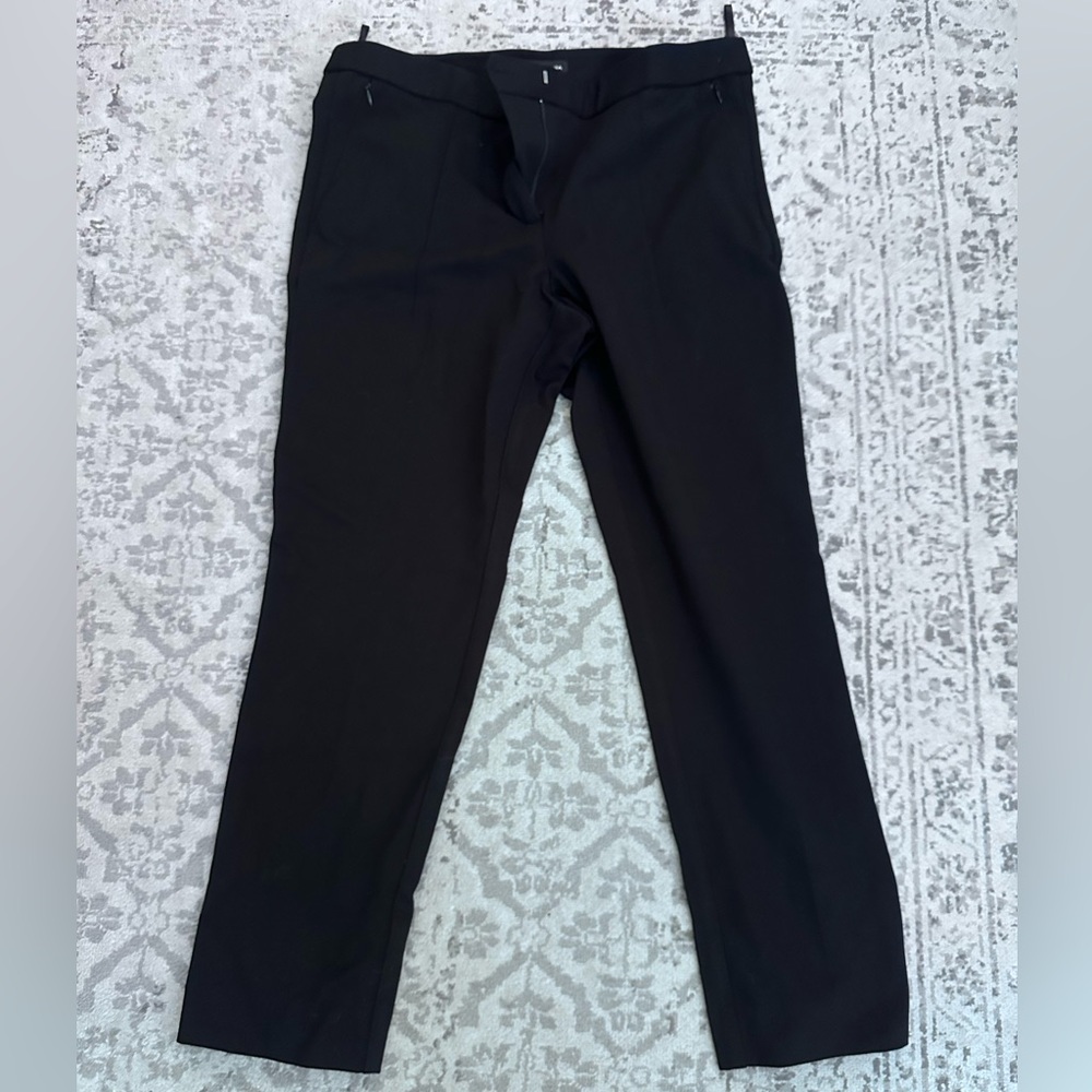 Amanda & Chelsea stretch work pants. Black. Zip side pockets. No back pockets